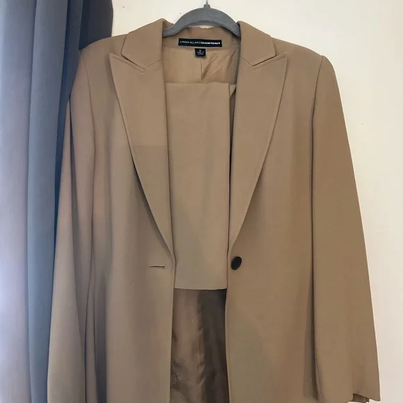Ellen Tracy Tan Blazer Classic Suit Jacket - Picture 2 of 4